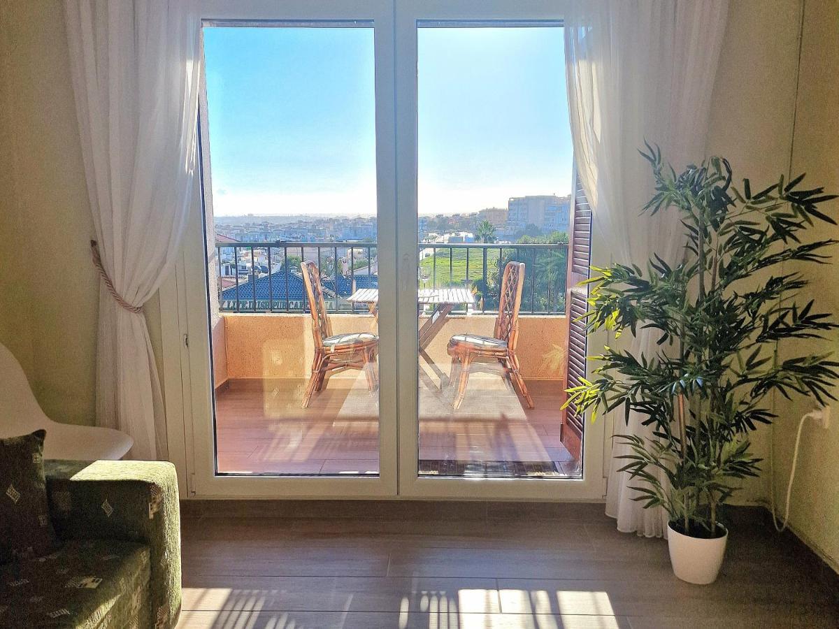 Cozy Apartment With Sea View Torrevieja Exteriér fotografie