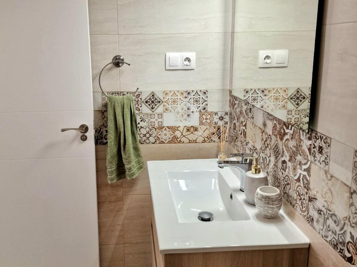 Cozy Apartment With Sea View Torrevieja Exteriér fotografie