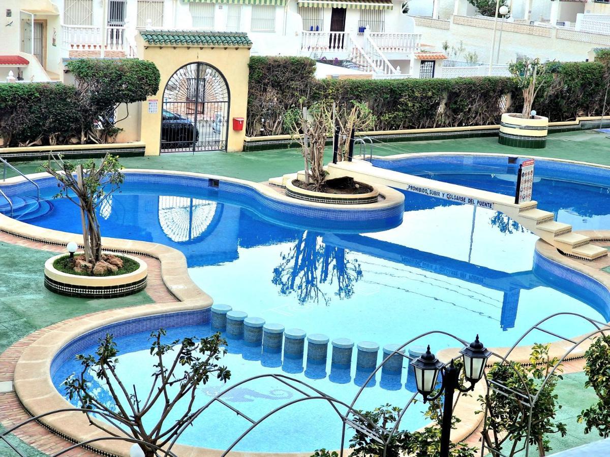 Cozy Apartment With Sea View Torrevieja Exteriér fotografie